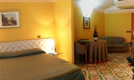 фото отеля Leonessa Hotel Volla