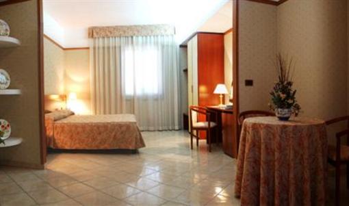 фото отеля Leonessa Hotel Volla