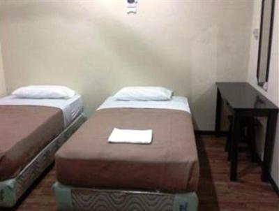 фото отеля Iskandar Sinsuran Homestay