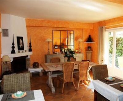 фото отеля Hotel Les Oliviers Draguignan