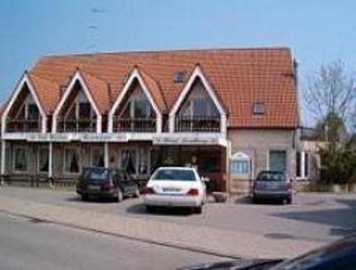 фото отеля Hotel Restaurant Landkrug am Fehmarnbelt