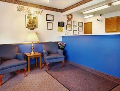 фото отеля Super 8 Motel Chariton