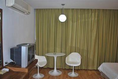фото отеля Suriwongse Hotel