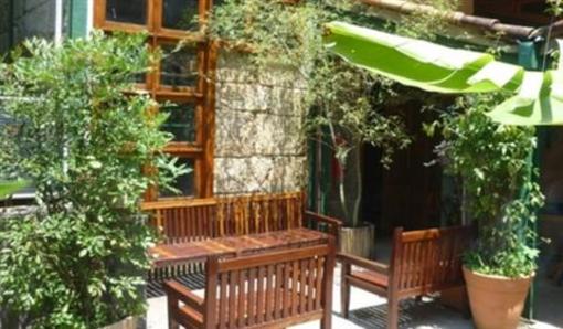 фото отеля Safari Hip Hostel