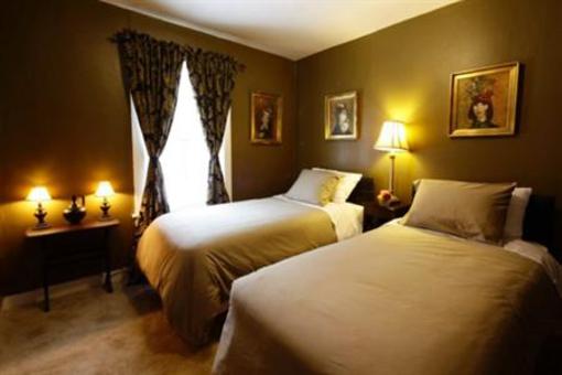 фото отеля The Twilight Lodge
