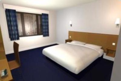 фото отеля Travelodge Chippenham Leigh Delamere Eastbound