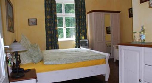 фото отеля Hotel Pension Waldcafe St. Georg
