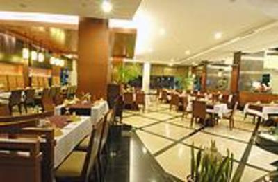 фото отеля Manado Quality Hotel