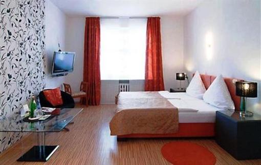 фото отеля Hotel zur Post am Prinzenplatz