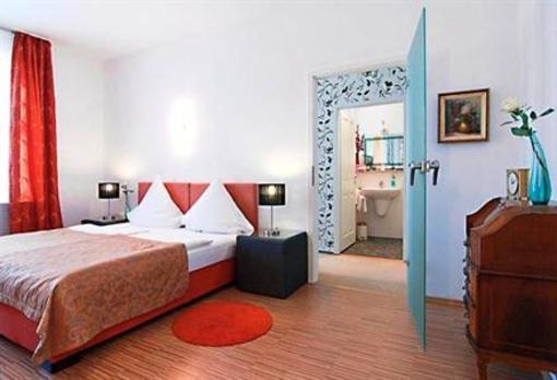 фото отеля Hotel zur Post am Prinzenplatz