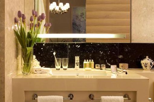 фото отеля Shama Luxe Grand Central Dalian