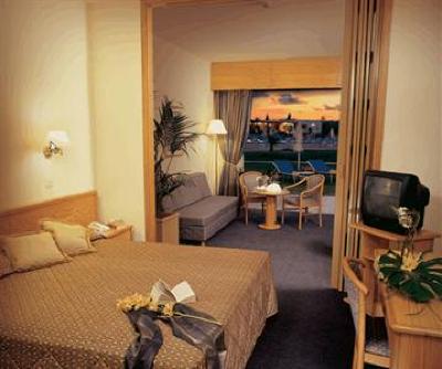 фото отеля Olympic Lagoon Resort