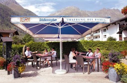 фото отеля Alpenblick Hotel Langenfeld