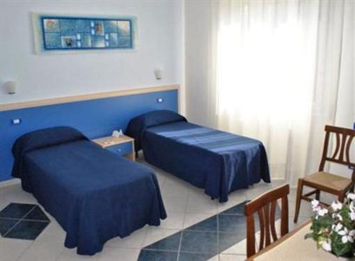 фото отеля Lewis Bed And Breakfast