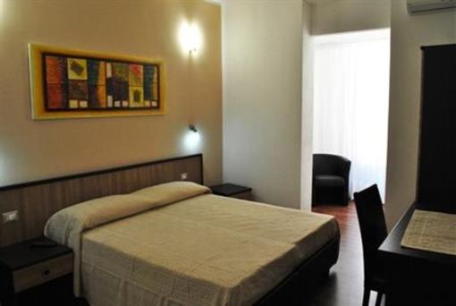 фото отеля Lewis Bed And Breakfast