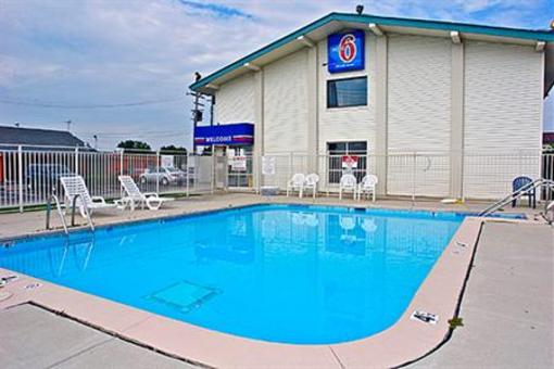 фото отеля Motel 6 Milwaukee