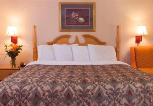 фото отеля Savannah Inn