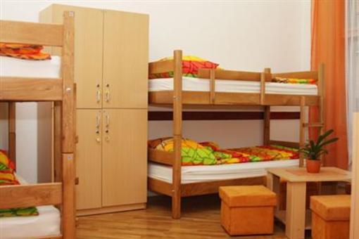 фото отеля Hostel Ferhadija