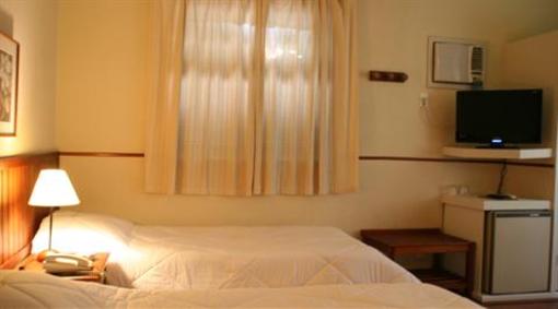 фото отеля Albergo Del Leone