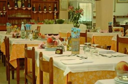 фото отеля The Donatello Hotel Cesenatico