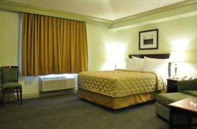 фото отеля Chateau Nova Hotel & Suites