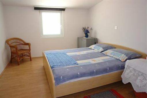фото отеля Apartmani Dvorski
