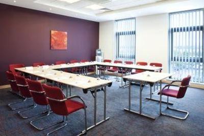 фото отеля Holiday Inn Express Hamilton