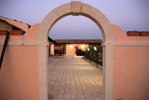 фото отеля Agriturismo La Fiumara