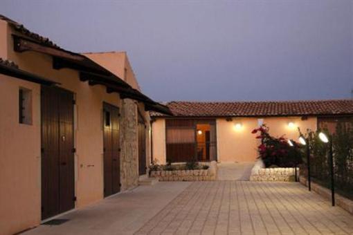 фото отеля Agriturismo La Fiumara