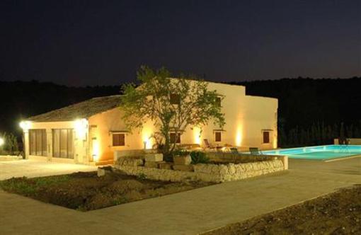фото отеля Agriturismo La Fiumara