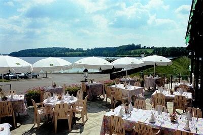 фото отеля Logis Auberge des Voiliers Hotel Langres