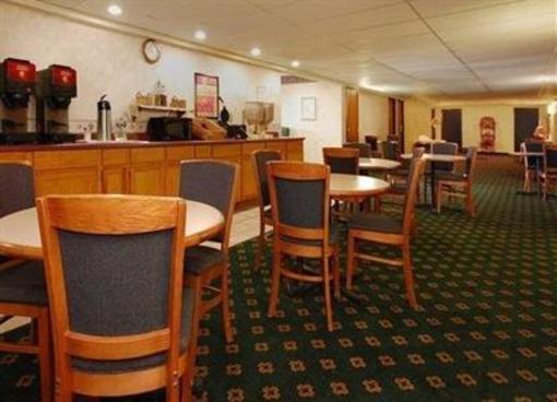 фото отеля Econo Lodge Omaha