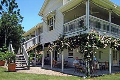 фото отеля Mavis's Cabins at Mount Warning
