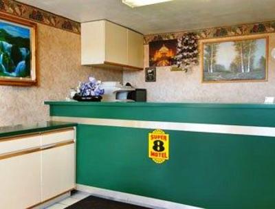 фото отеля Super 8 Motel Tucson East / DMAF Area