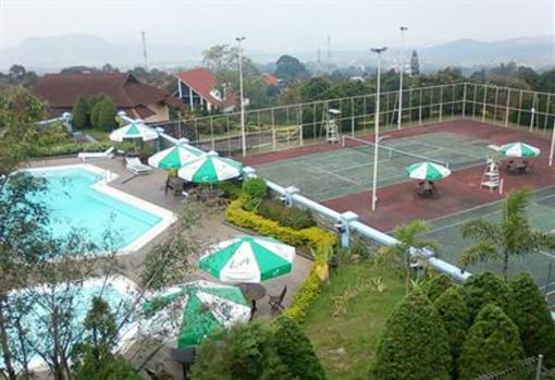 фото отеля Amanda Hills Semarang
