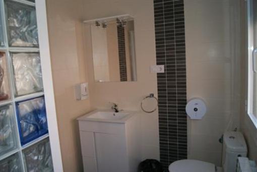 фото отеля Calfred II Apartamentos Logrono