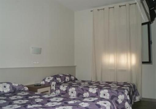 фото отеля Calfred II Apartamentos Logrono