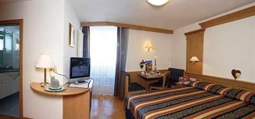 фото отеля Hotel Serena Badia
