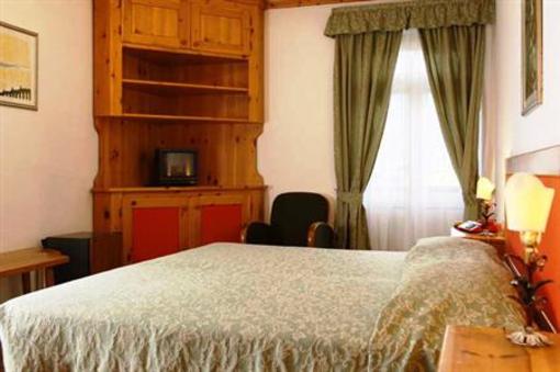 фото отеля Corona Hotel Cortina d'Ampezzo