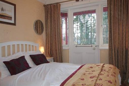 фото отеля Hazelwood Guest House