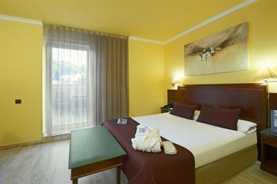фото отеля Hotel Eurostars Mitre