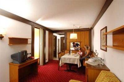 фото отеля Ambiez Residencehotel Pinzolo