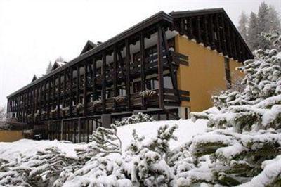 фото отеля Ambiez Residencehotel Pinzolo