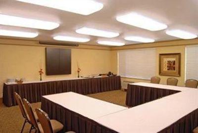 фото отеля Oxford Suites Chico