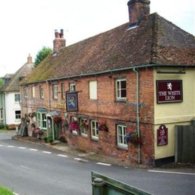 фото отеля White Lion Inn Andover (England)