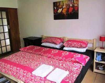 фото отеля Seed and Oak Guesthouse Johannesburg