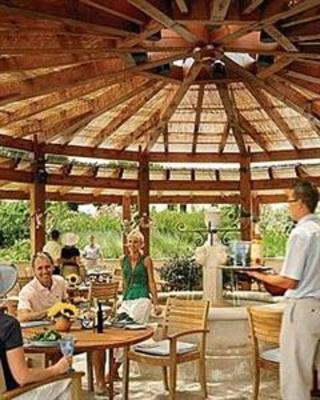 фото отеля Four Seasons Resort Provence at Terre Blanche