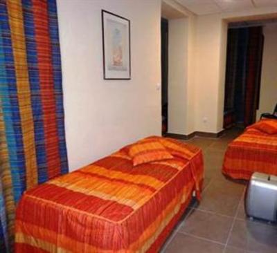 фото отеля Hostal Milan Alicante