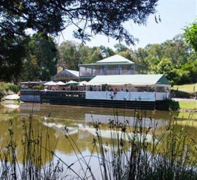 фото отеля Gisborne Peak Winery Eco-Cottages