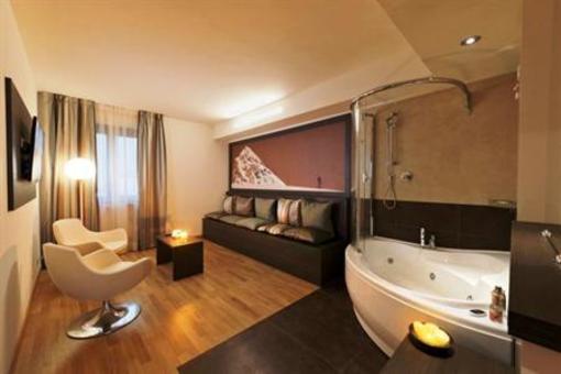 фото отеля Hotel Bus